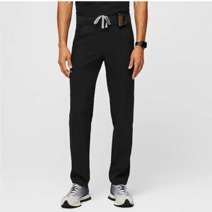 FIGS Technical Collection Men's Axim Cargo Black Elastic/Drawstring Scrub Pants